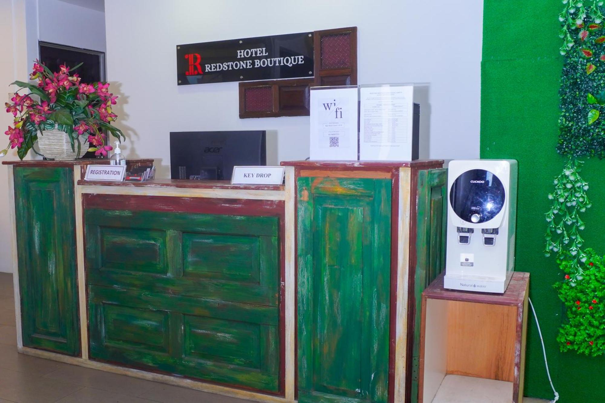 Redstone Boutique Hotel กัวลาลัมเปอร์ ภายนอก รูปภาพ